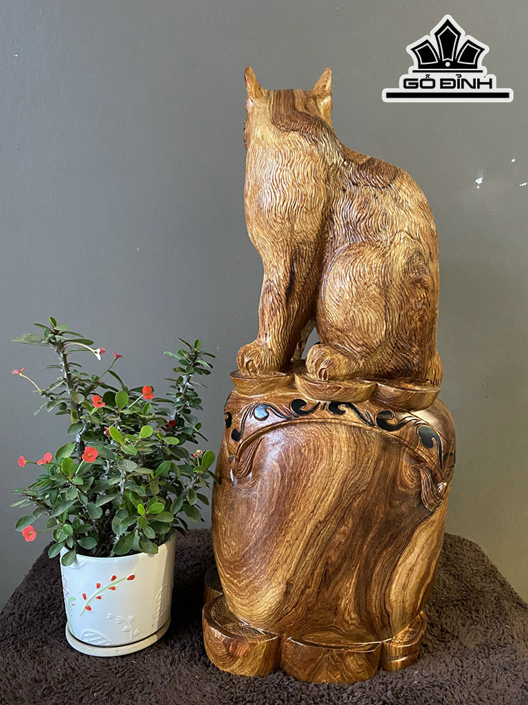 Tượng Mèo Gỗ Hương Cao 56 Ngang 22 Sâu 16 (cm)