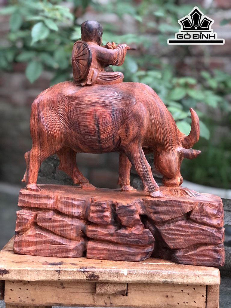 Tiểu Đồng Chăn Trâu Thổi Sáo Gỗ Trắc Ngang 31 Cao 27 Sâu 10,5 (cm)