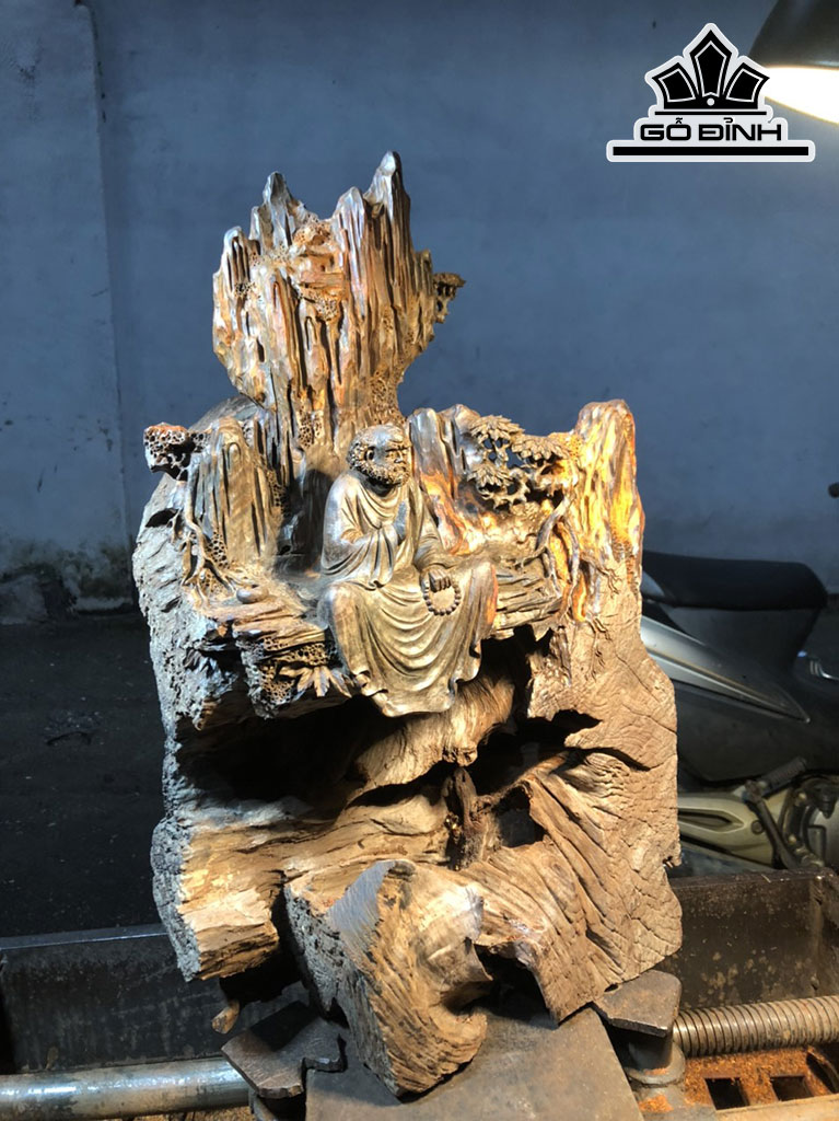 Tượng Đạt Ma Sư Tổ Gỗ Trắc Cao 55 Ngang 33 Sâu 20 (cm)