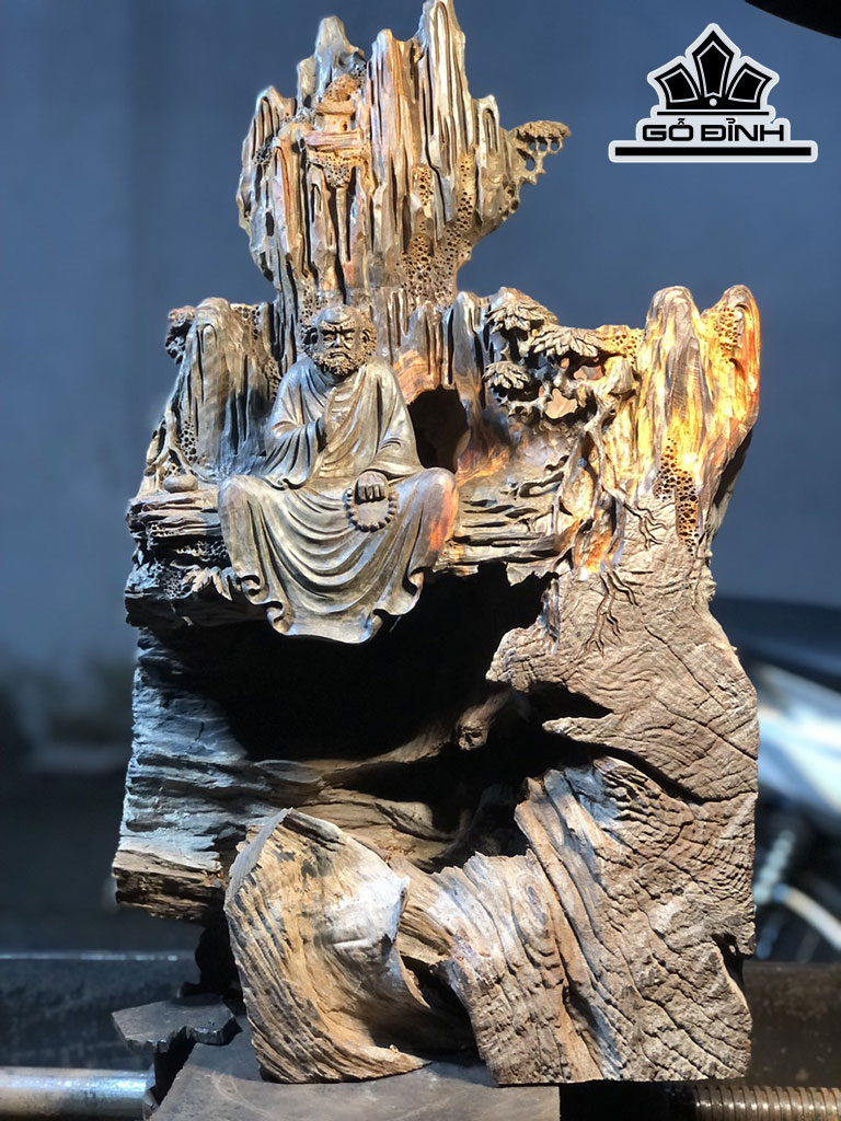 Tượng Đạt Ma Sư Tổ Gỗ Trắc Cao 55 Ngang 33 Sâu 20 (cm)