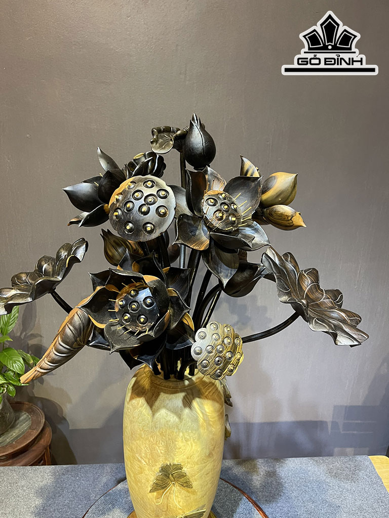 Bình Hoa Sen 17 Bông Gỗ Mun Hoa Cao 40 Đường Kính 18 (cm)