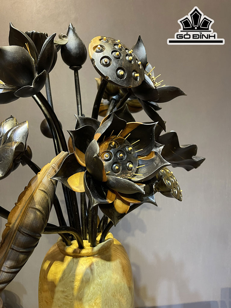 Bình Hoa Sen 17 Bông Gỗ Mun Hoa Cao 40 Đường Kính 18 (cm)