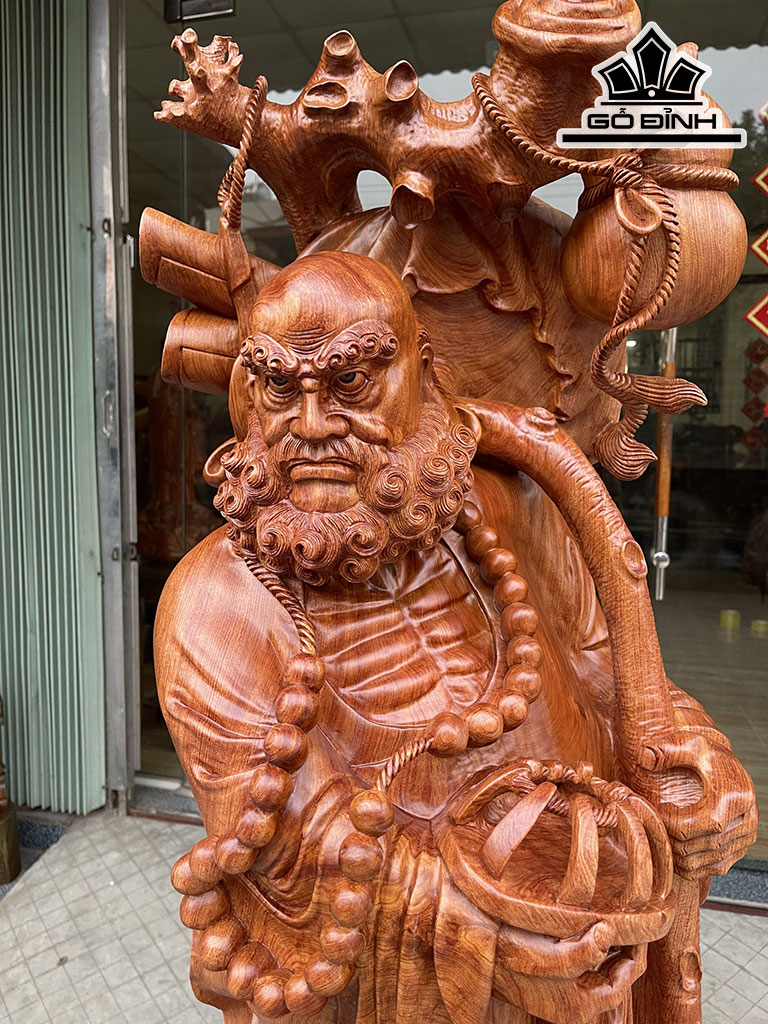 Tượng Đạt Ma Quá Hải Gỗ Hương Cao 160 Ngang 52 Sâu 48 (cm)