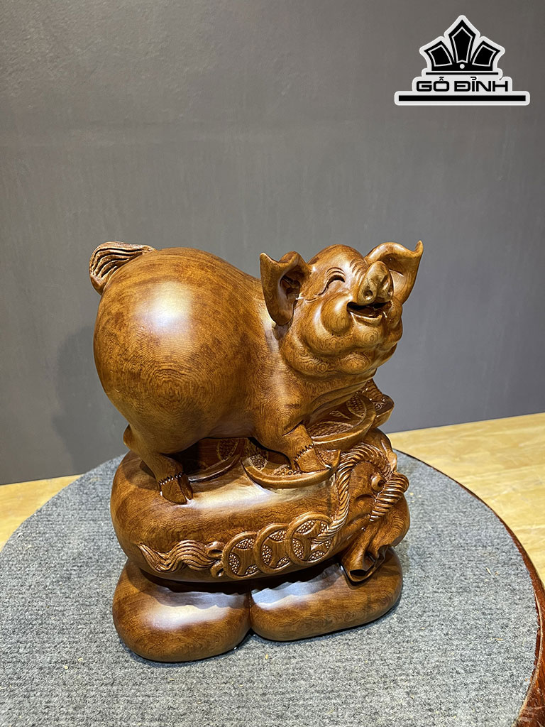 Tượng Heo Gỗ Ngọc Am Cao 28 Ngang 21 Sâu 12 (cm)