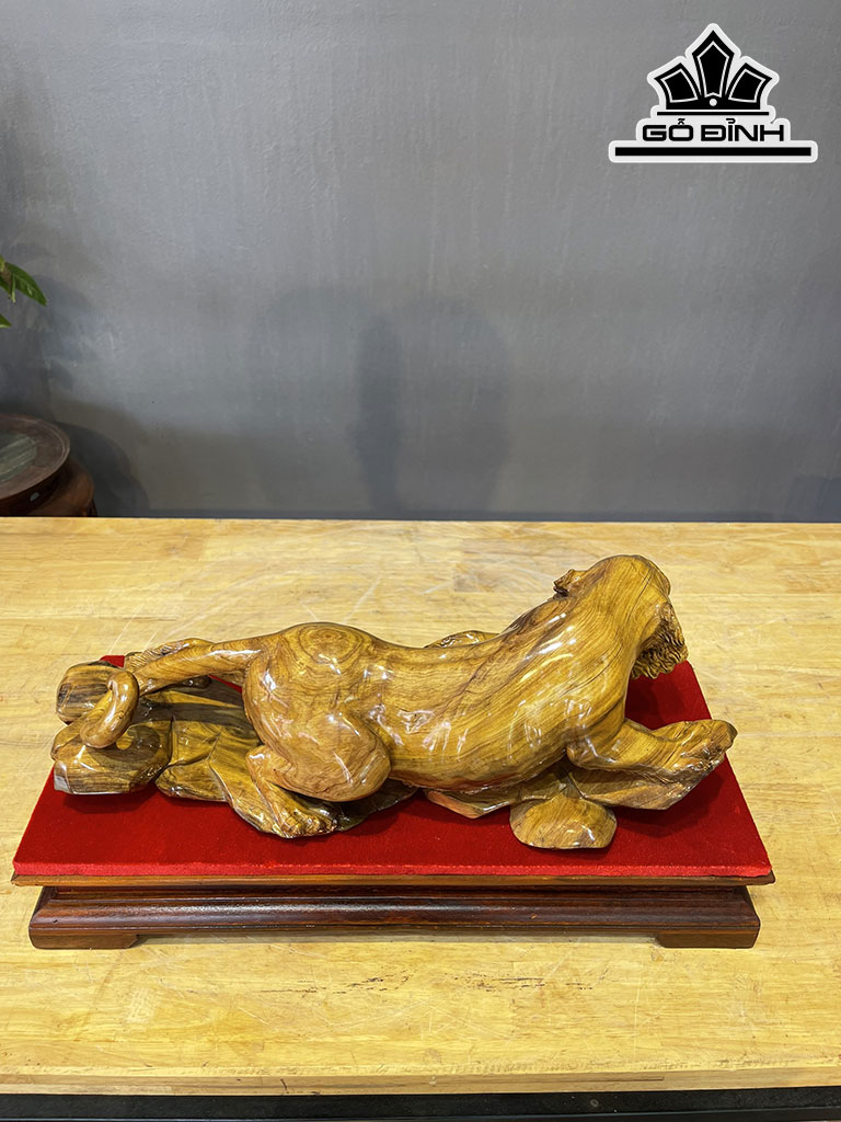 Tượng Hổ Phong Thủy Gỗ Bách Xanh Ngang 45 Cao 14 Sâu 15 (cm)