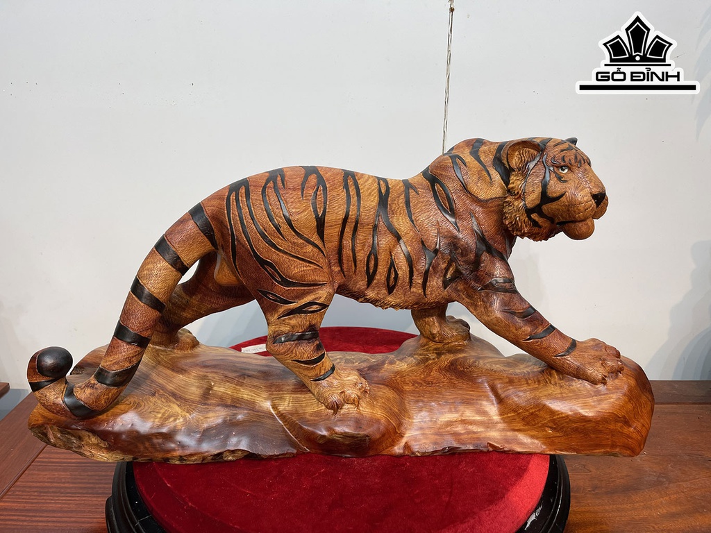 Tượng Hổ Phong Thủy Gỗ Hương Ngang 62 Cao 30 Sâu 16 (cm)