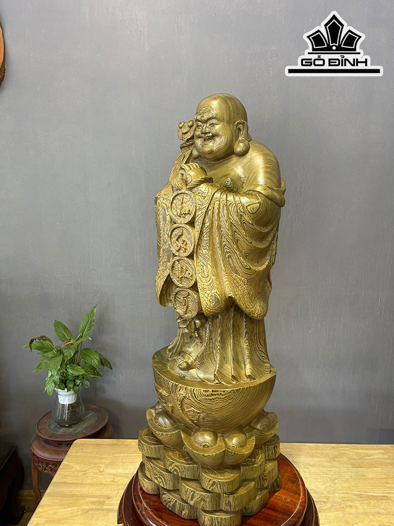 Tượng Phật Di Lặc Chúc Phúc Gỗ Mun Đuôi Công Cao 100 Ngang 32 Sâu 28 (cm)