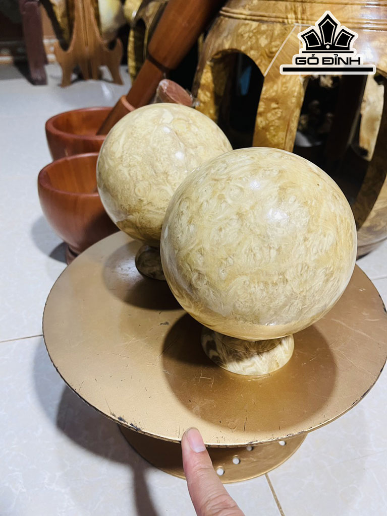 Đôi Bi Cầu Gỗ Nu Nghiến Cao 16 Đường Kính 13 (cm)