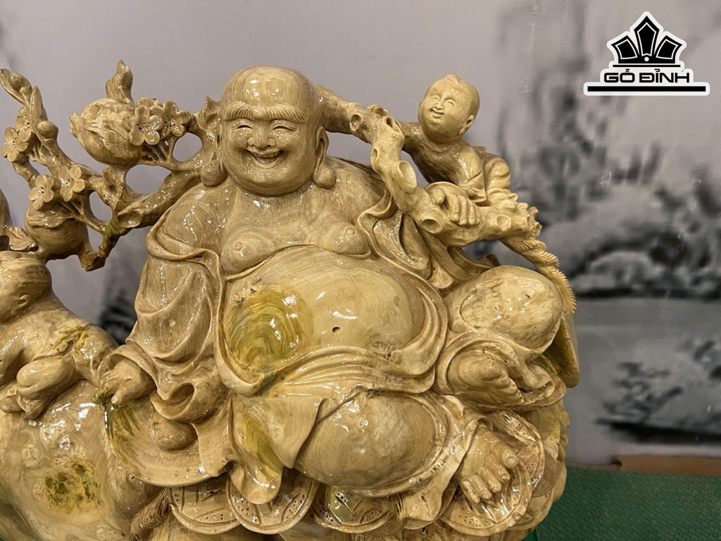 Tượng Phật Di Lặc Gỗ Nu Nghiến Cao 42 Ngang 62 Sâu 26 (cm)