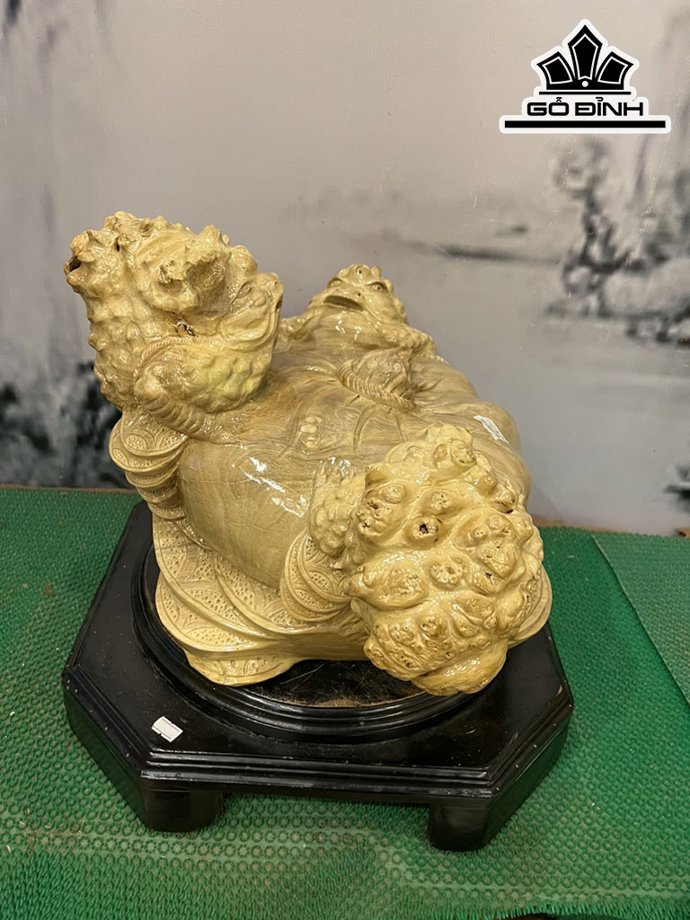 Tượng Tam Cóc Thừ Gỗ Nu Nghiến Cao 30 Ngang 45 Sâu 26 (cm)