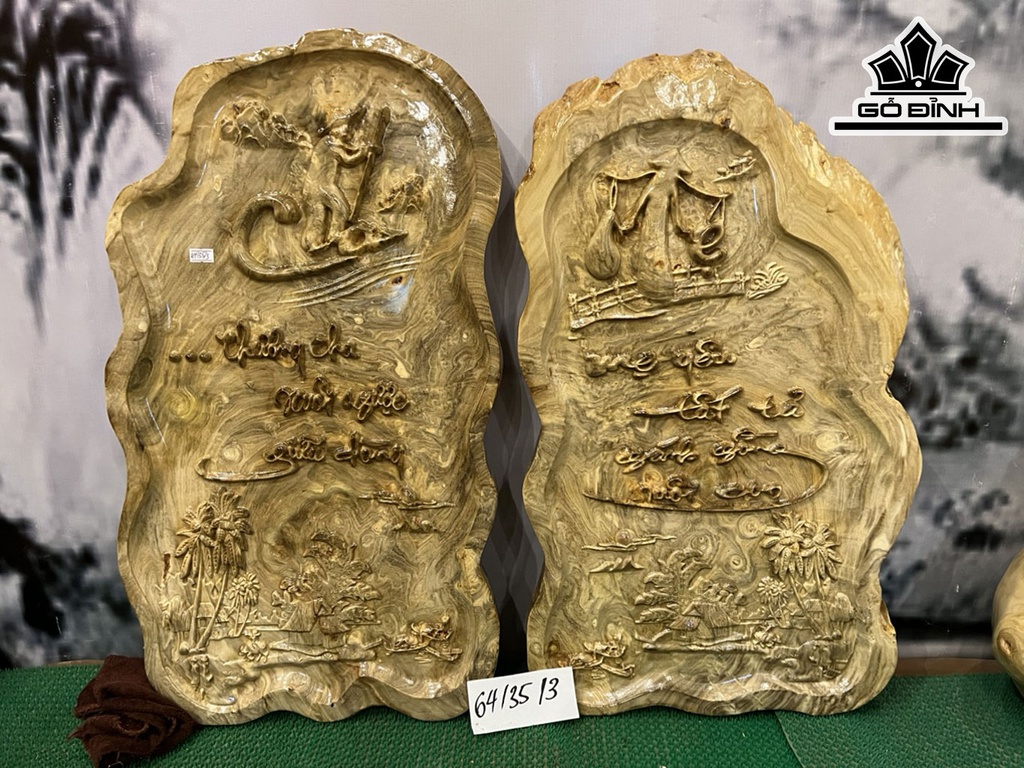 Tranh Cha Mẹ Gỗ Nu Nghiến Ngang 64 Cao 35 Sâu 3 (cm)