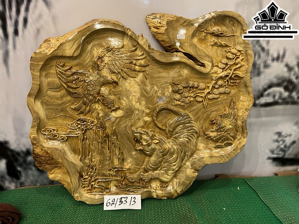 Tranh Hổ Vờn Chim Gỗ Nu Nghiến Cao 53 Ngang 62 Sâu 3 (cm)