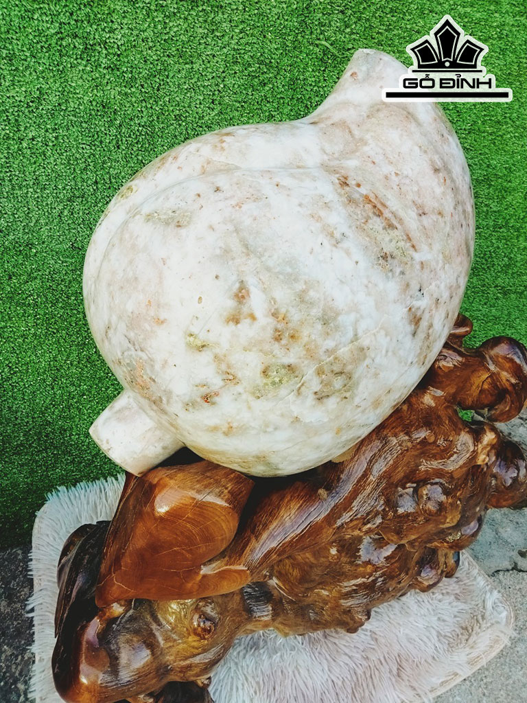 Tác Phẩm Quả Đào Đá Thạch Anh Cao 63 (cm) 56kg