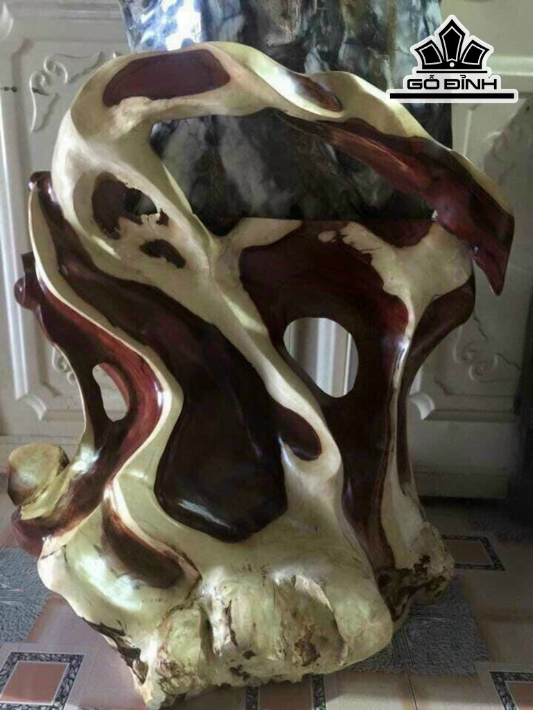 Tác Phẩm Gỗ Hóa Thạch Cao 143 Ngang 43 (cm) 100kg