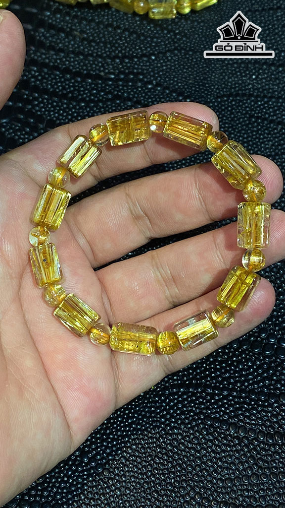 Vòng Tay Đá Thạch Anh Tóc Vàng Cao 11 Ngang 8,5 (mm) 24,5gr