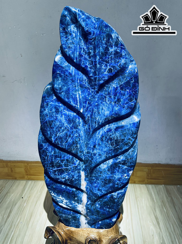 Tác Phẩm Chiếc Lá Đá Lapit Cao 60 Ngang 20 (cm) 8,2kg