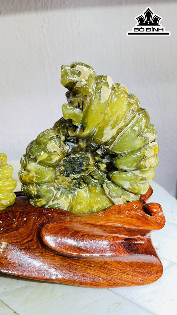 Tác Phẩm Ốc Anh Vũ Hóa Ngọc Cao 17 Ngang 22 (cm) 1,4kg