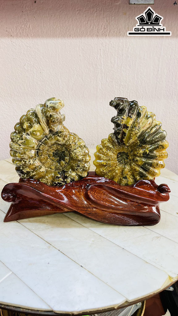 Tác Phẩm Ốc Anh Vũ Hóa Ngọc Cao 17 Ngang 22 (cm) 1,4kg