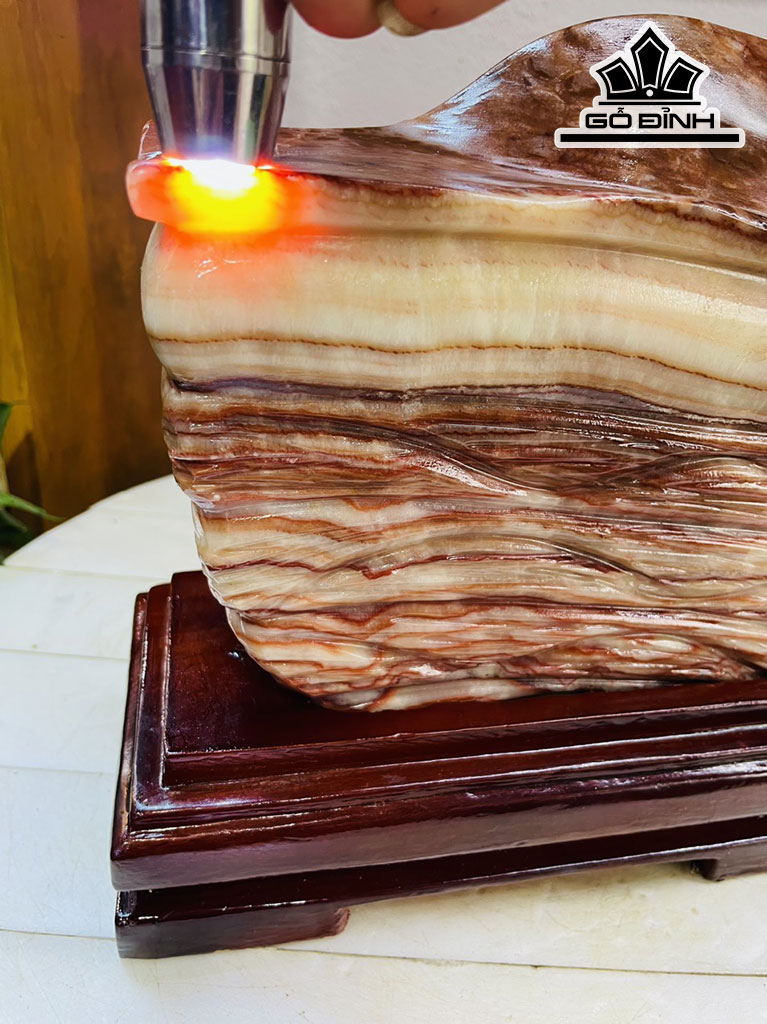 Tác Phẩm Thịt Heo Đá Canxit Cao 20 Ngang 18 (cm) 3,8kg