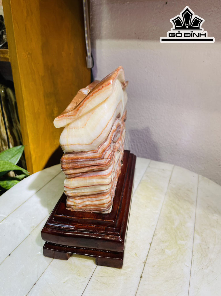 Tác Phẩm Thịt Heo Đá Canxit Cao 20 Ngang 18 (cm) 3,8kg