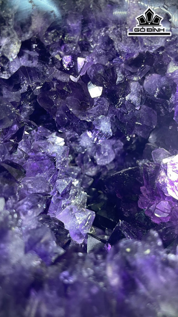 Tinh Thể Đá Thạch Anh Tím Cao 20 Ngang 13 Sâu 15 (cm) 4,4kg