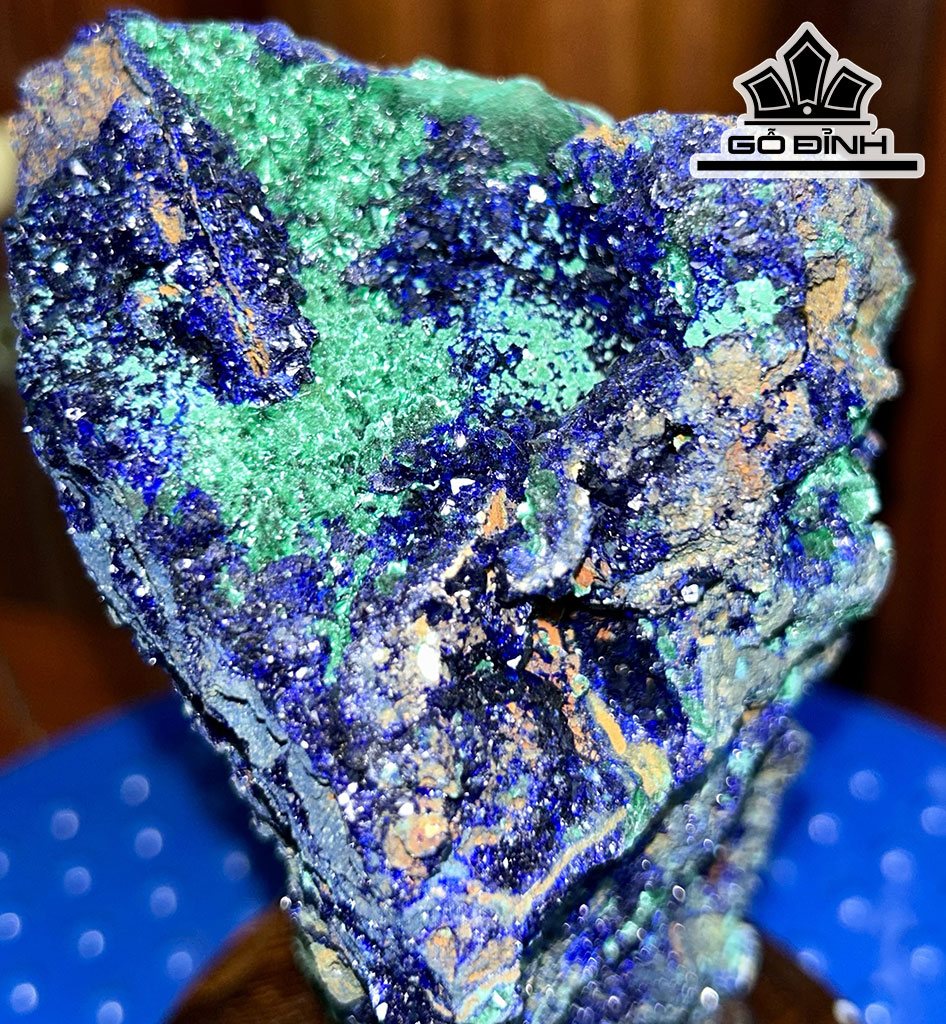 Tác Phẩm Đá Azurite Cao 14 (cm) 0,8kg