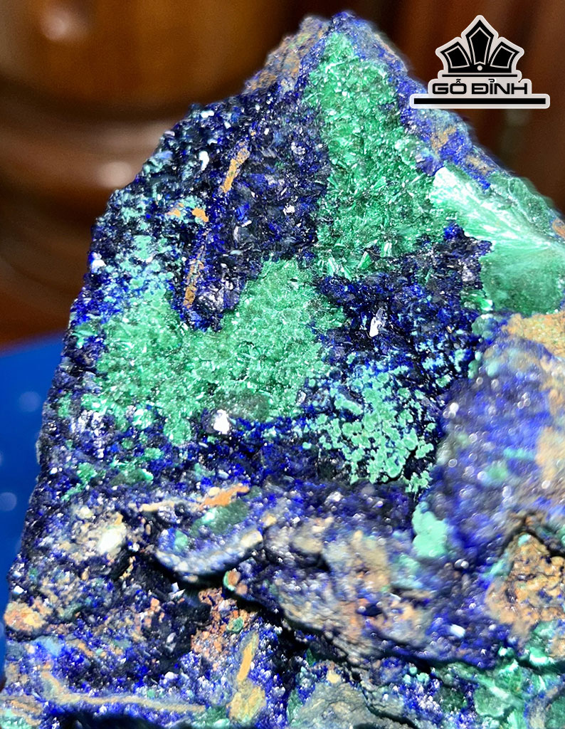 Tác Phẩm Đá Azurite Cao 14 (cm) 0,8kg