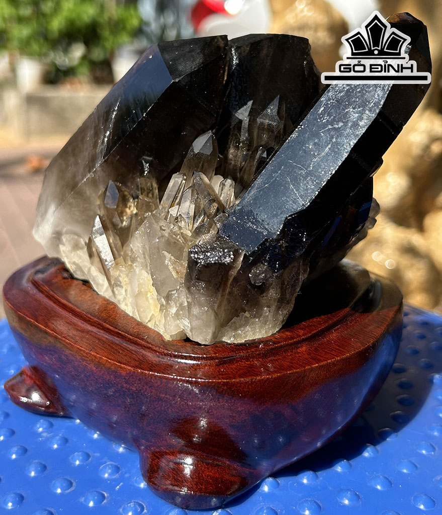 Tác Phẩm Đá Thạch Anh Đen Cao 12,5 Ngang 13 (cm) 1,32kg