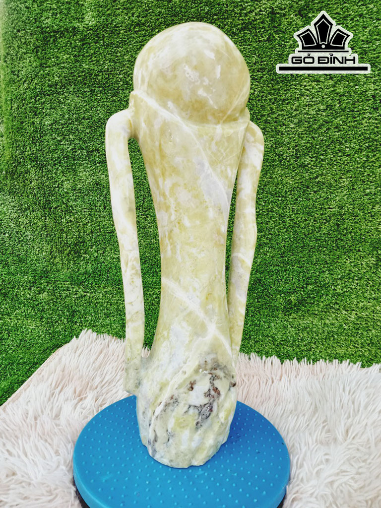 Tác Phẩm Cúp Vàng Đá Cẩm Thạch Cao 46 Ngang 20 (cm) 9kg