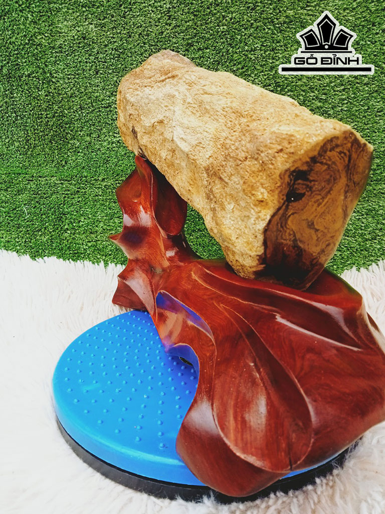 Tác Phẩm Gỗ Hóa Ngọc Cao 31 Đường Kính 9 (cm) 4,5kg