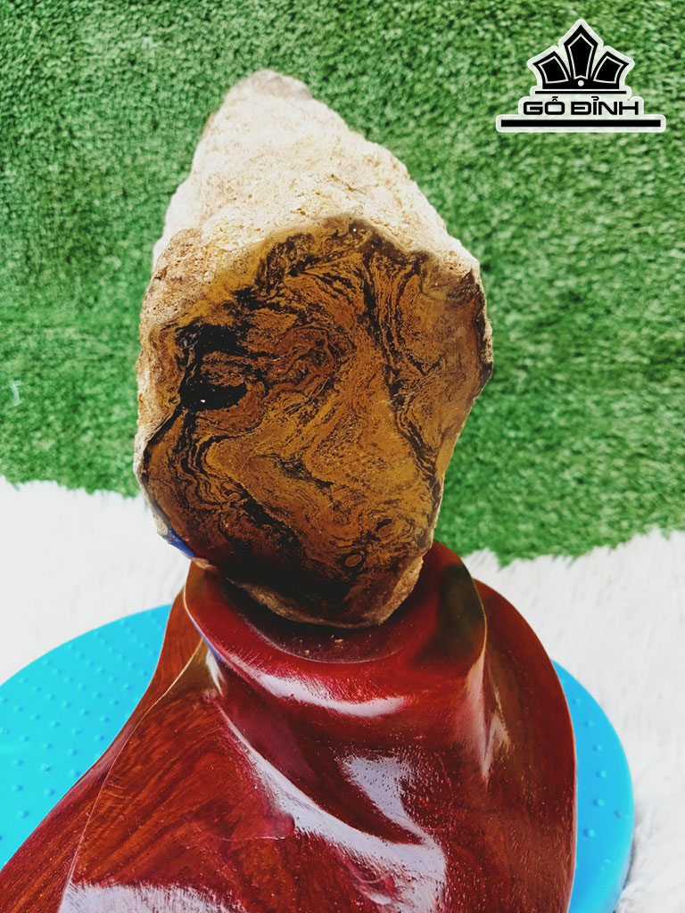 Tác Phẩm Gỗ Hóa Ngọc Cao 31 Đường Kính 9 (cm) 4,5kg