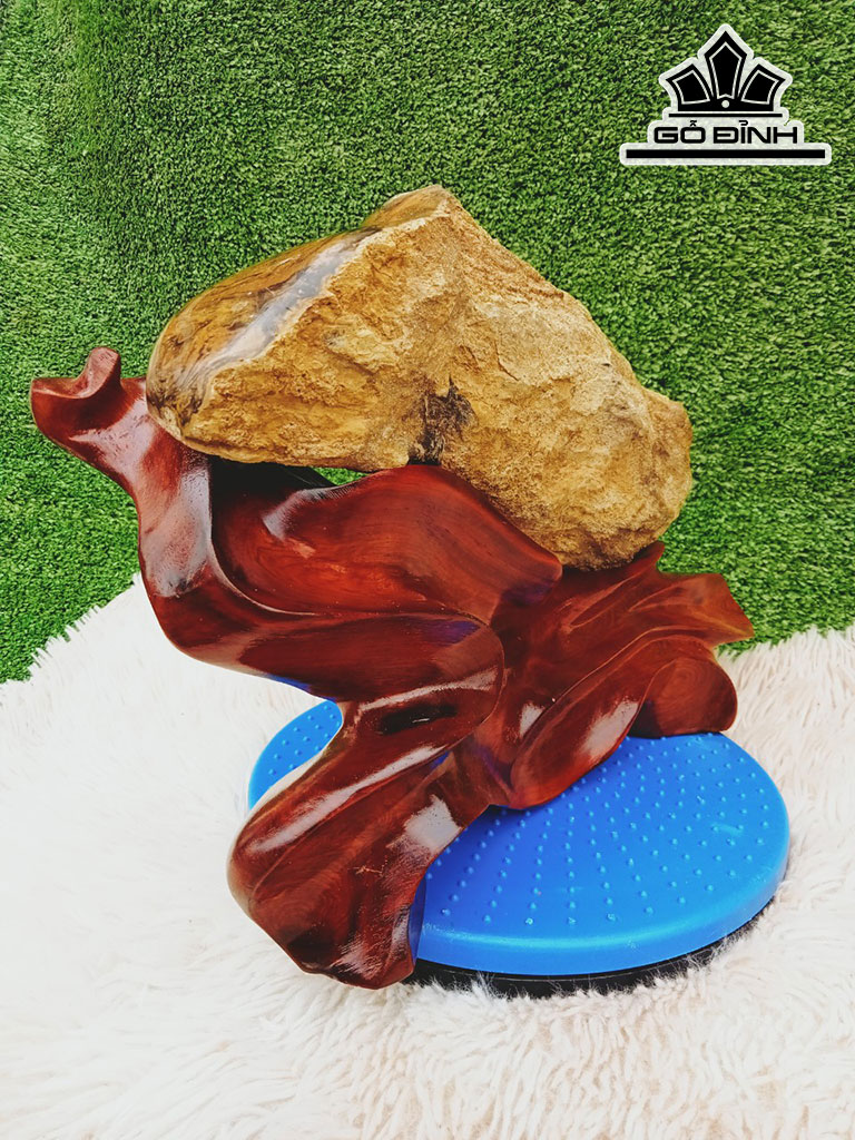 Tác Phẩm Gỗ Hóa Ngọc Cao 31 Đường Kính 9 (cm) 4,5kg