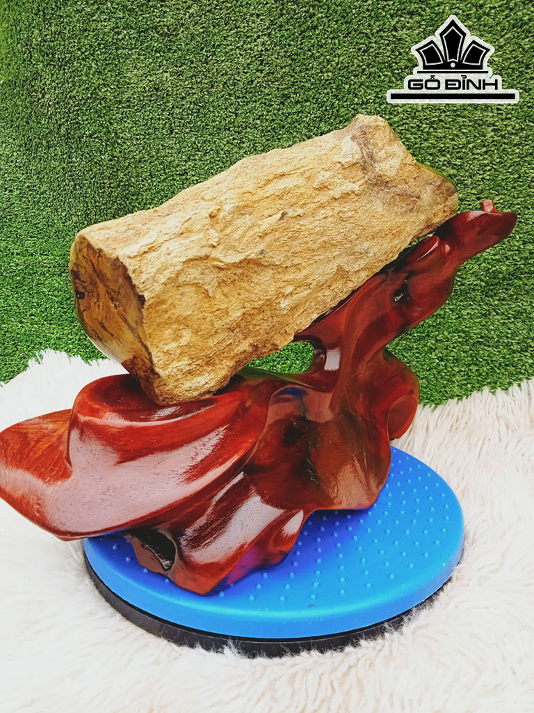 Tác Phẩm Gỗ Hóa Ngọc Cao 31 Đường Kính 9 (cm) 4,5kg