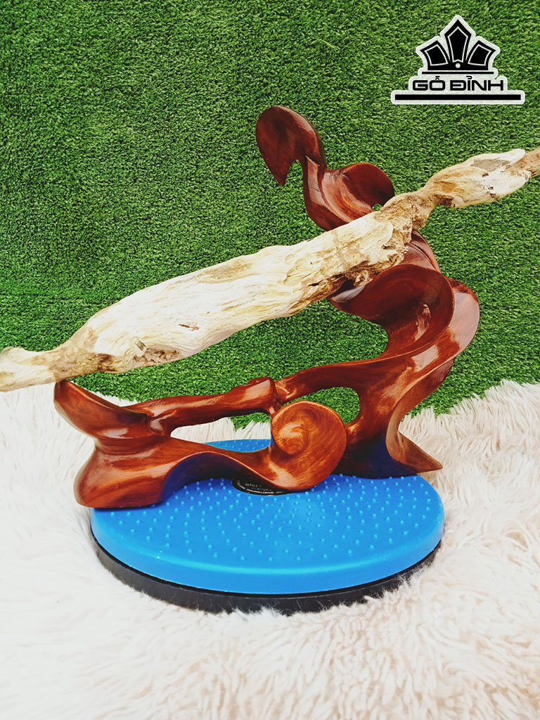 Tác Phẩm Gỗ Hóa Ngọc Cao 45 Ngang 5 (cm) 1,8kg