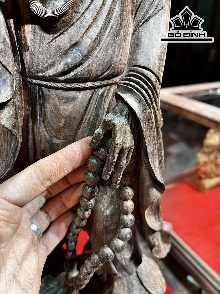 Tượng La Hán Trường Mi Gỗ Trắc Cao 60 Ngang 23 Sâu 20 (cm)