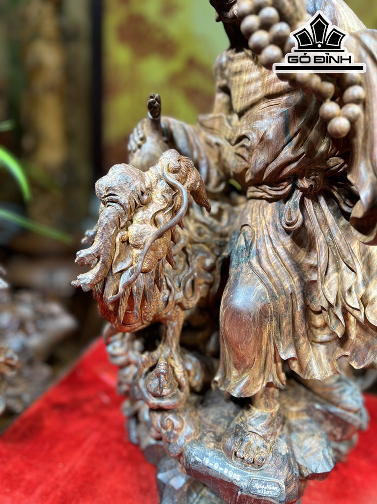 Tượng Tế Công Gỗ Trắc Cao 58 Ngang 32 Sâu 32 (cm)