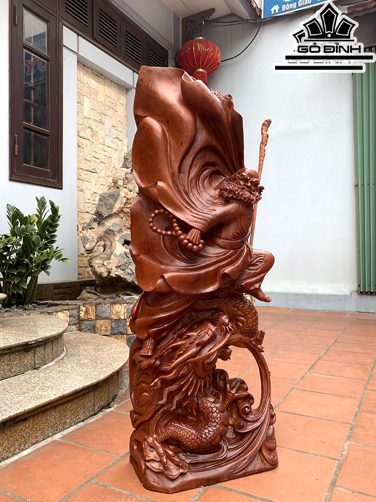 Tượng Đạt Ma Sư Tổ Gỗ Hương Cao 121 Ngang 47 Sâu 22 (cm)