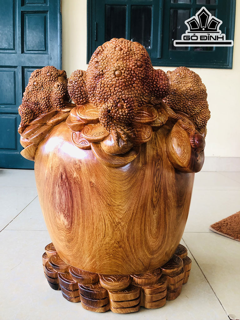 Tượng Tam Cóc Ngậm Tiền Gỗ Hương Ngang 48 Cao 54 Sâu 39 (cm)