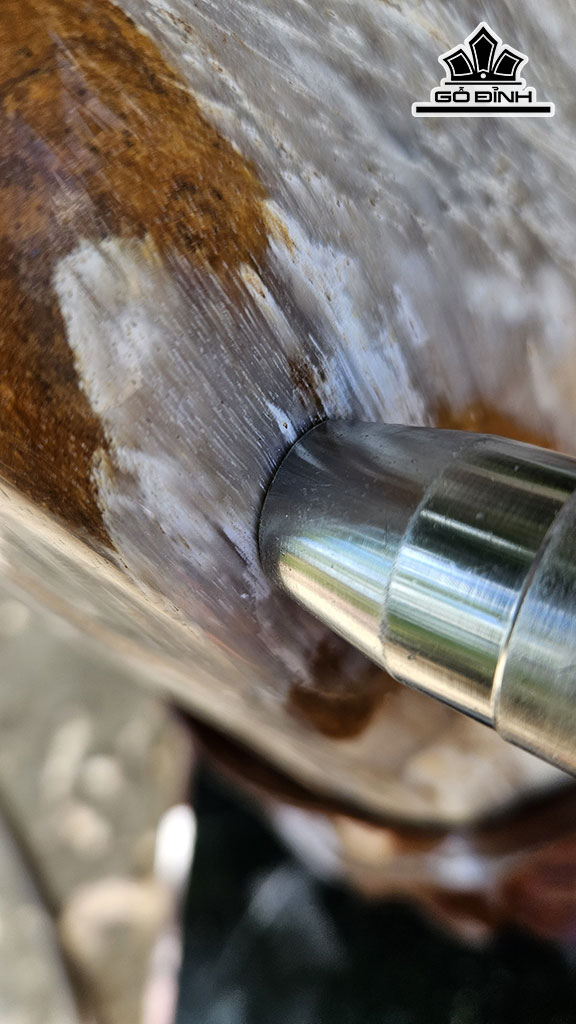 Tác Phẩm Gỗ Hóa Ngọc Cao 52 Ngang 18 (cm) 13kg