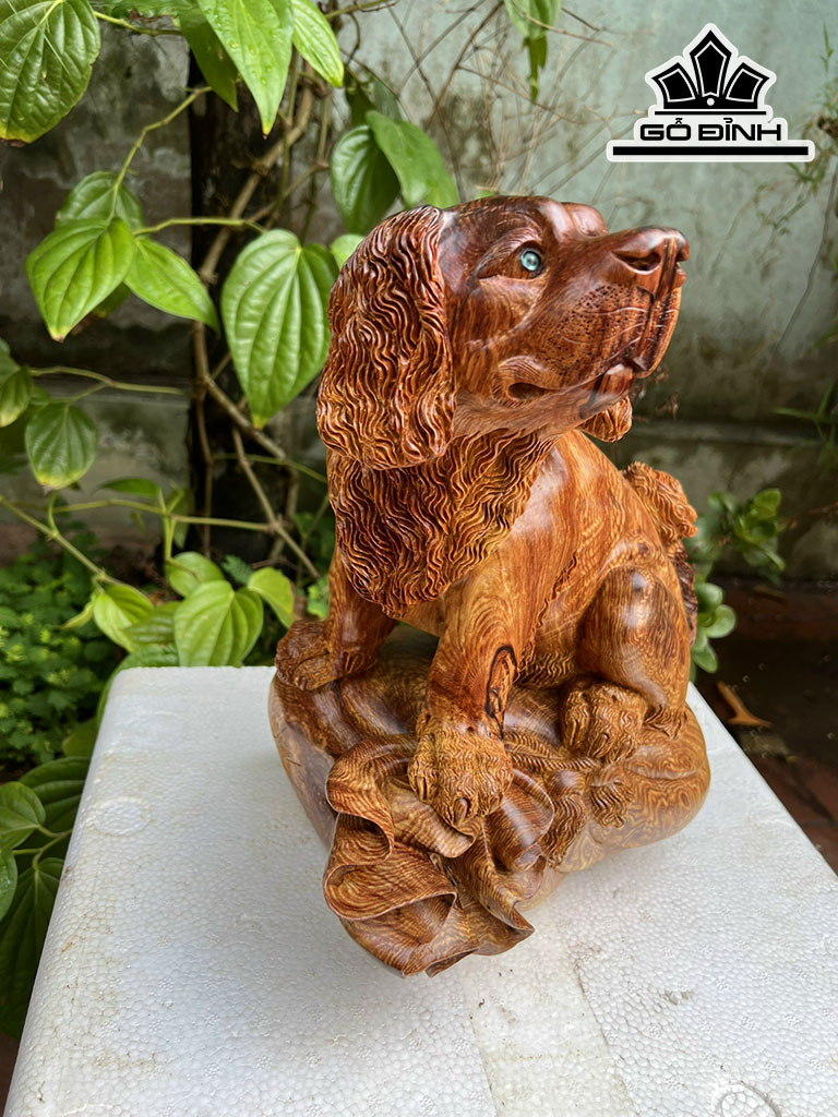 Tượng Chó Gỗ Cẩm Cao 36 Ngang 30 Sâu 22 (cm)