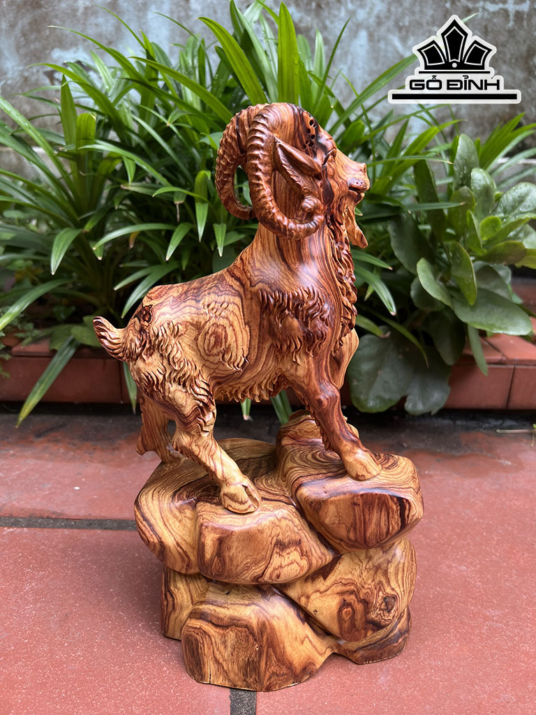 Tượng Dê Phong Thủy Gỗ Cẩm Cao 36 Ngang 21 Sâu 15 (cm)