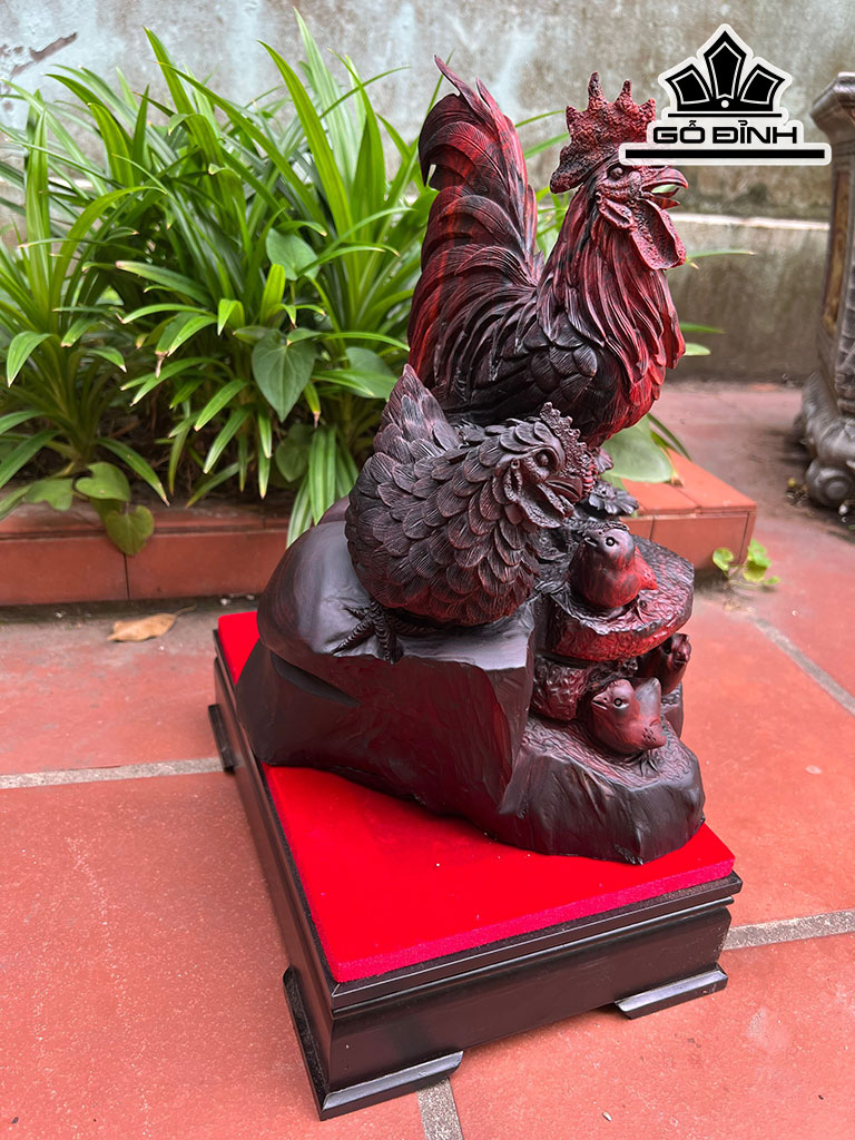 Tượng Gia Đình Gà Phong Thủy Gỗ Trắc Cao 35 Ngang 25 Sâu 28 (cm)