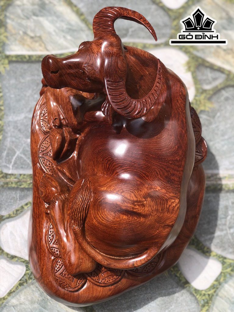 Tượng Trâu Gỗ Hương Cao 30 Ngang 42 Sâu 30 (cm)