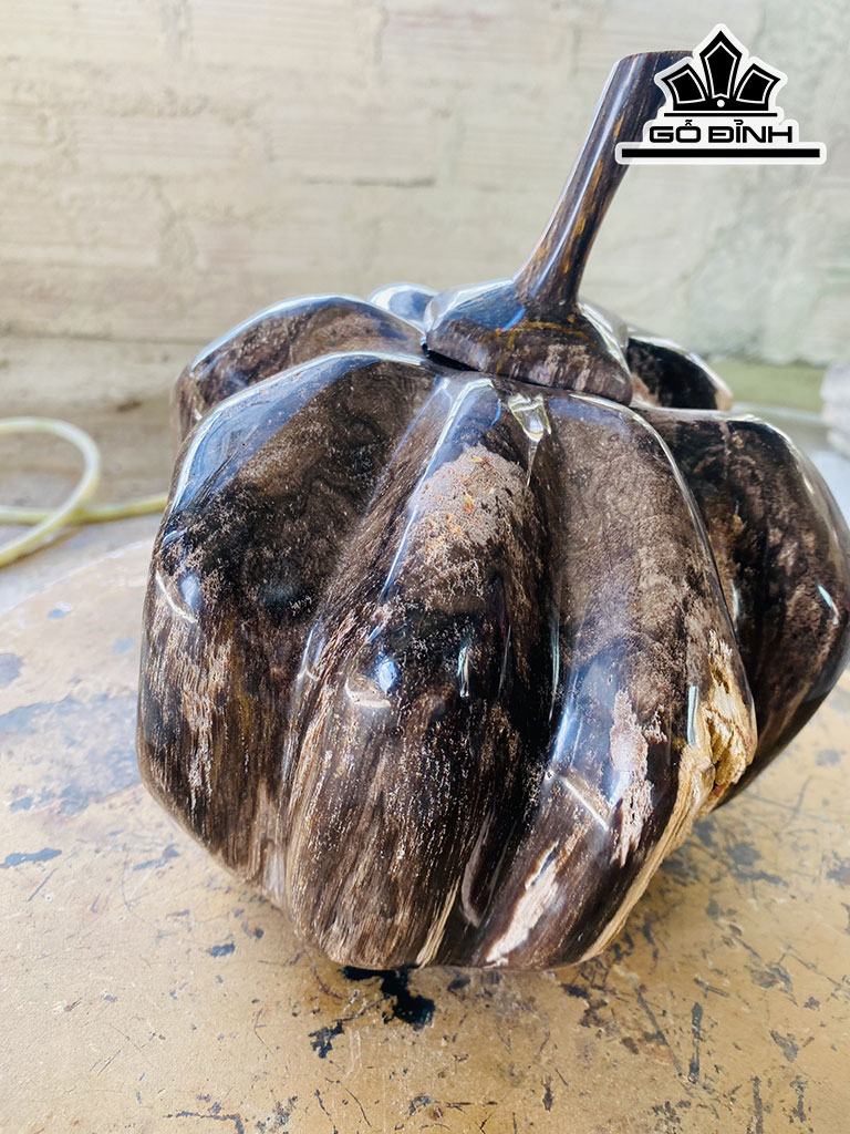 Tác Phẩm Quả Bí Ngô Gỗ Hóa Ngọc Cao 20 Ngang 21 (cm) 7,4kg