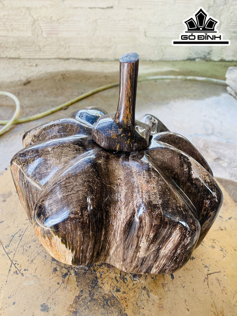 Tác Phẩm Quả Bí Ngô Gỗ Hóa Ngọc Cao 20 Ngang 21 (cm) 7,4kg