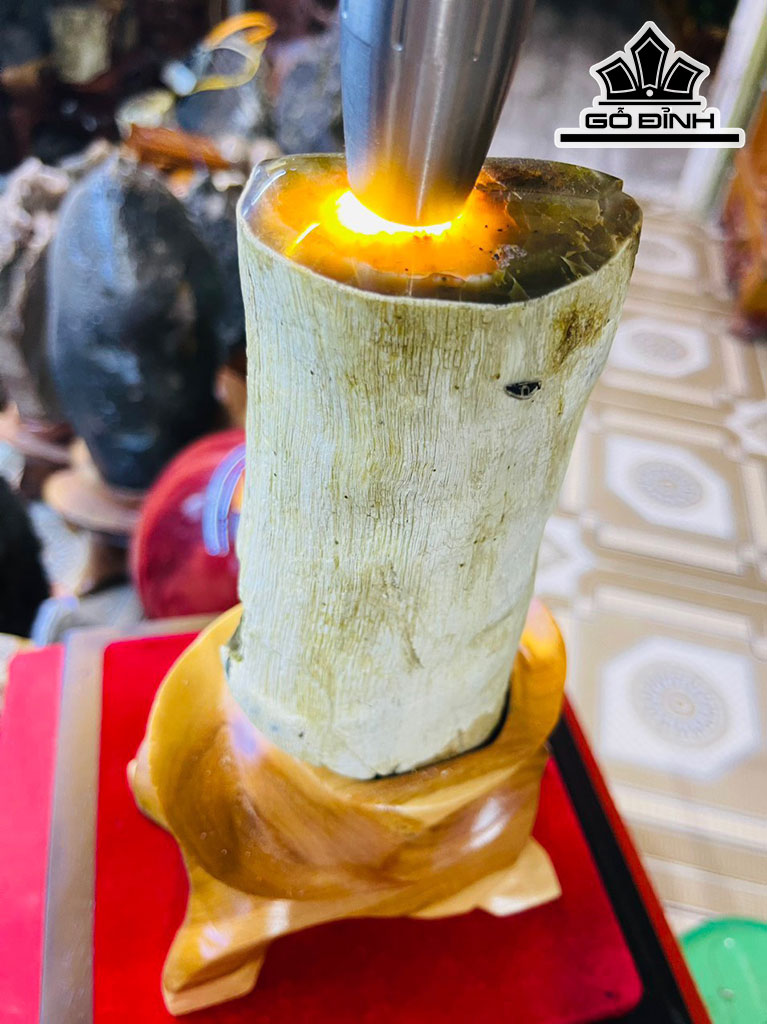 Tác Phẩm Gỗ Hóa Thạch Cao 24 (cm) 1,8kg