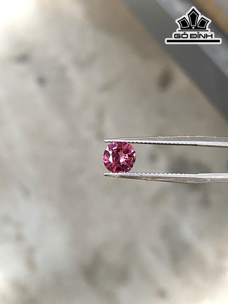 Viên Ngọc Đá Spinel Hồng Cao 6,7 Ngang 6,5 Sâu 4 (mm) 1,16cts