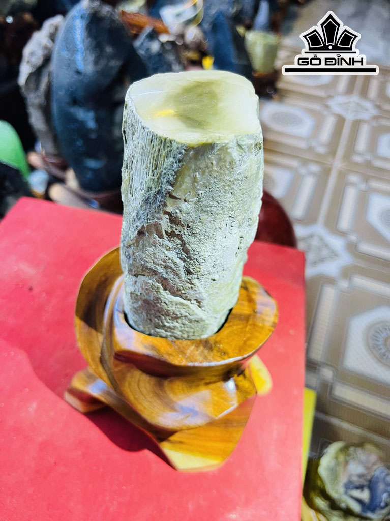 Tác Phẩm Gỗ Hóa Thạch Cao 21 (cm) 1,5kg