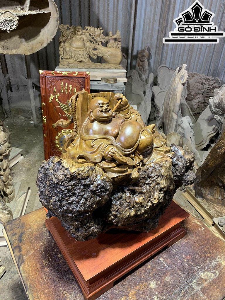 Tượng Phật Di Lặc Gỗ Nu Dổi Cao 38 Ngang 48 Sâu 30 (cm)