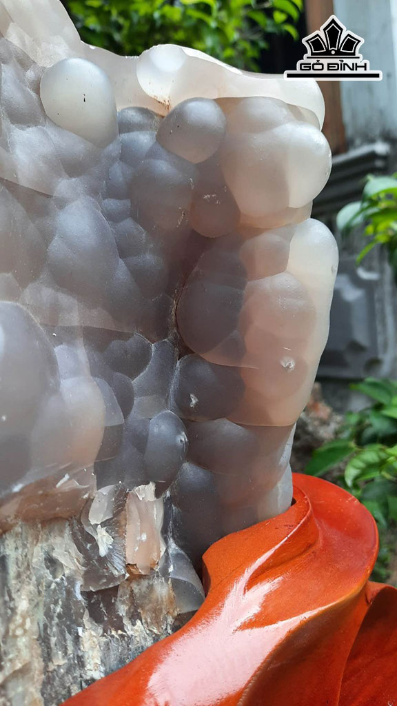 Tác Phẩm Đá Mã Não Cao 33 Ngang 20 (cm) 9kg